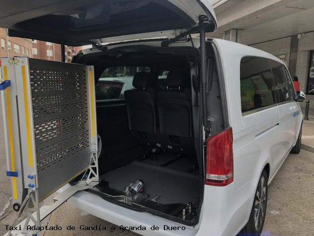Taxi accesible de Aranda de Duero a Gandía